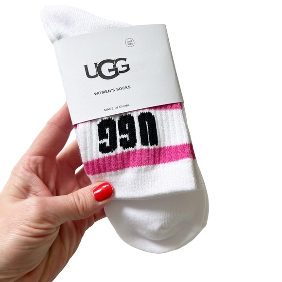 New UGG Logo Ankle Socks Cotton Blend Quarter Height White Pink Black OS 5-10 - Picture 1 of 5